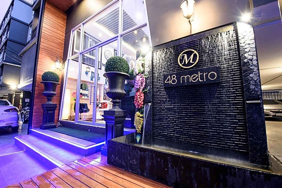 48 Metro Hotel