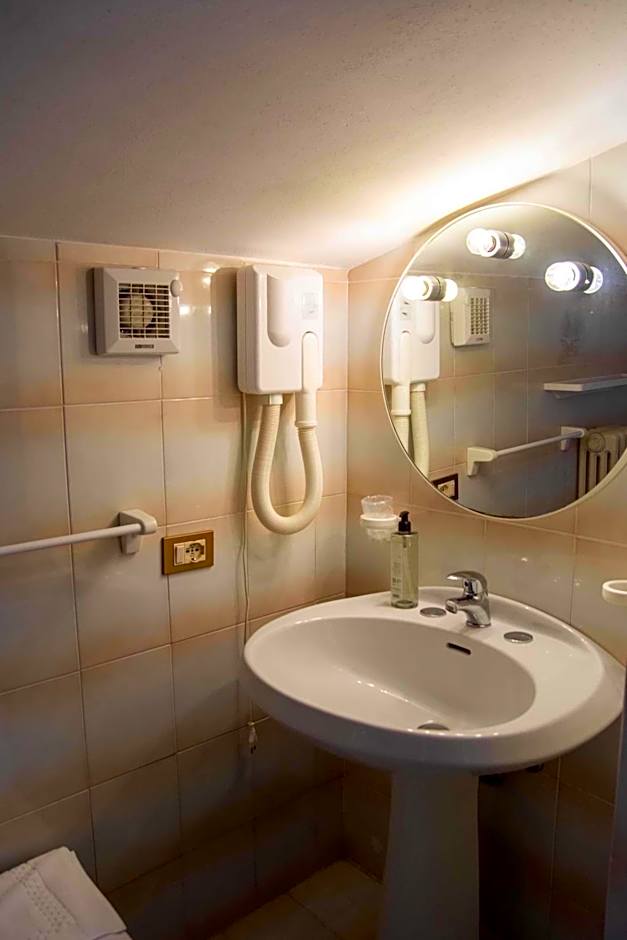 Garnì Hotel Tignale