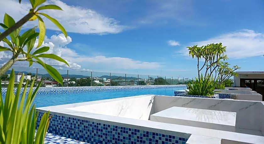 Ferra Hotel and Garden Suites