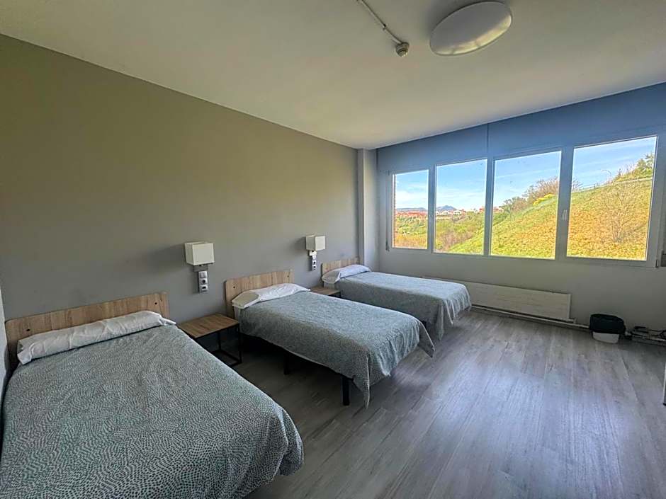 Residencia Albergue Jaca