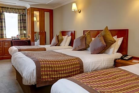 Standard Room with Double and Single Beds