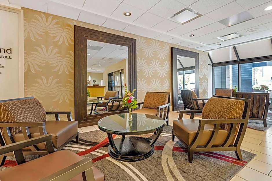 Best Western Plus Inntowner Madison