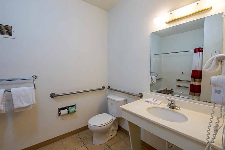 Red Roof Inn & Suites Indianapolis Airport