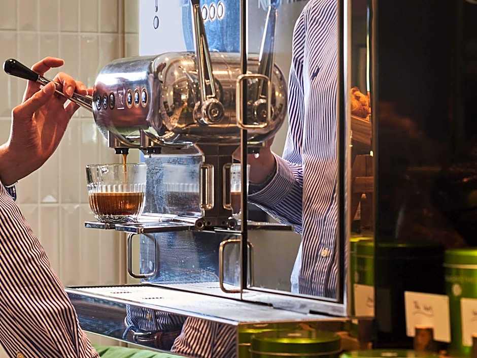 Mercure Paris Butte Montmartre Basilique