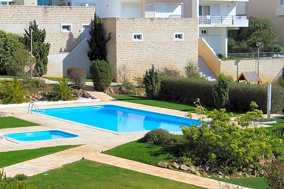 Ericeira Chill Hill Hostel & Private Rooms