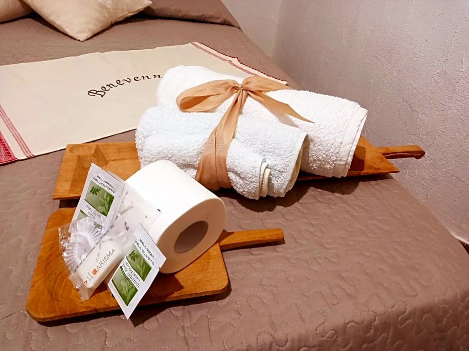 B&B Santu Giuvanni "Un tuffo nel passato Fonnese"