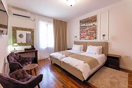 Comfort Triple Room