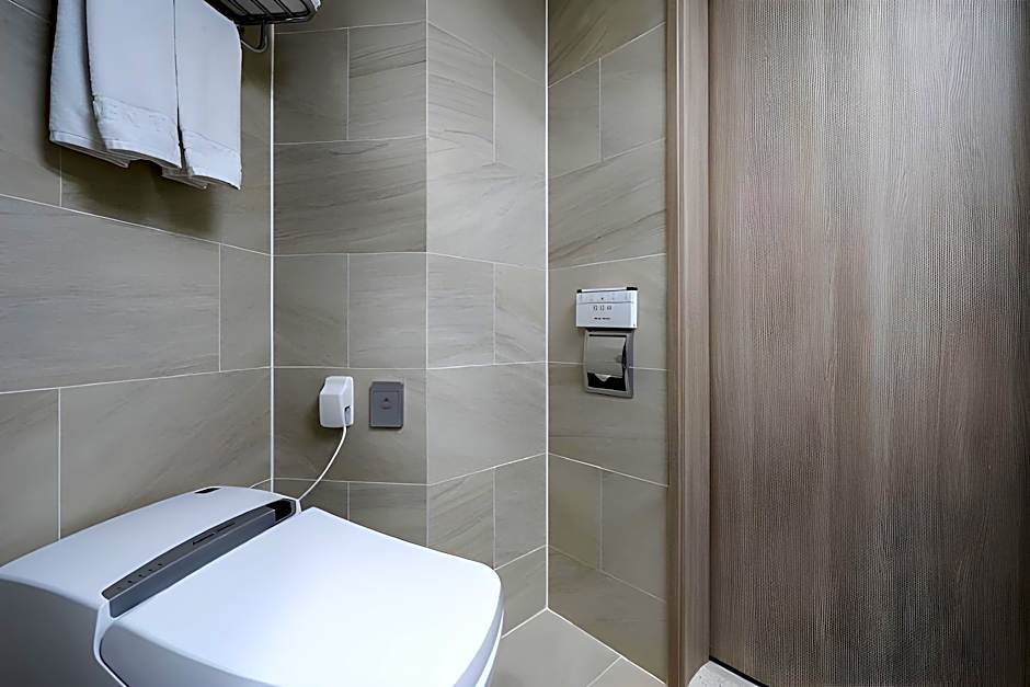 GOLDEN TULIP ESSENTIAL NAMGANG