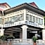 S2S Queen Trang Hotel