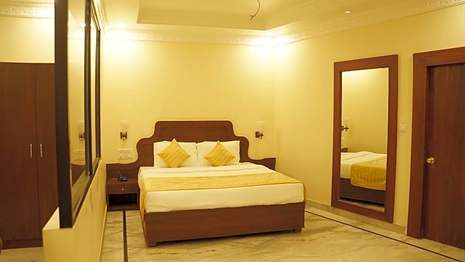 Hotel Khajuraho Temple View