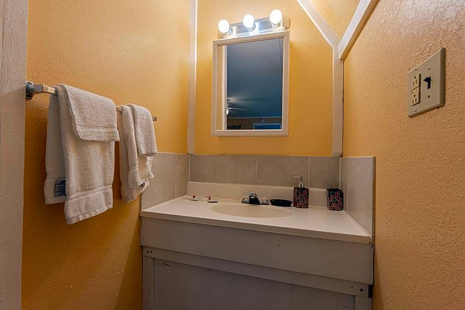 Parkside Motel by OYO Meadville Conneaut Lake