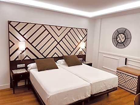 DOUBLE SINGLE USE SUPERIOR