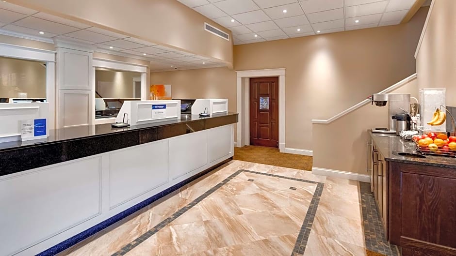 Best Western Plus Longbranch Hotel & Convention Center