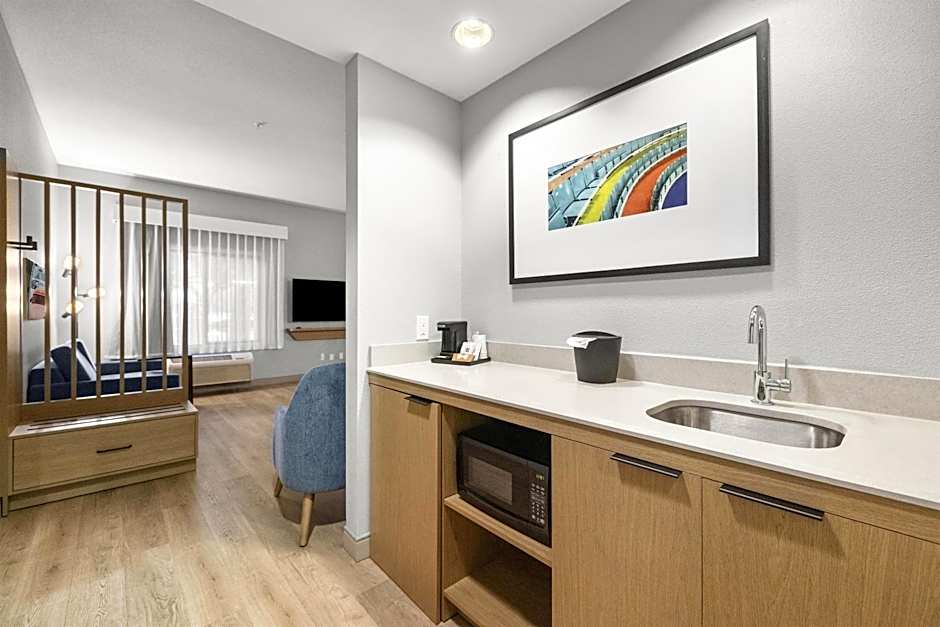 Hampton Inn & Suites Lancaster