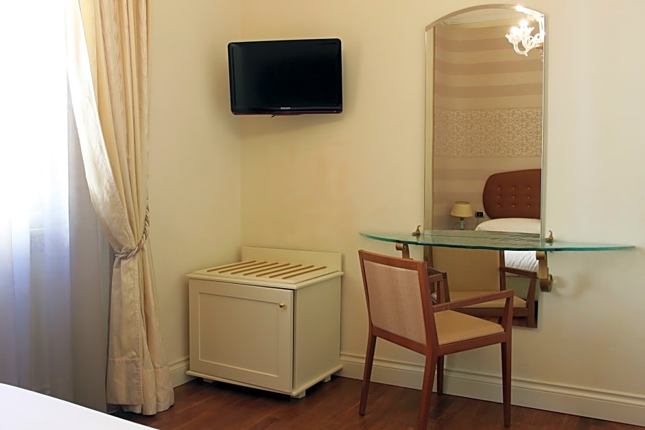 c-hotels De Rose Palace