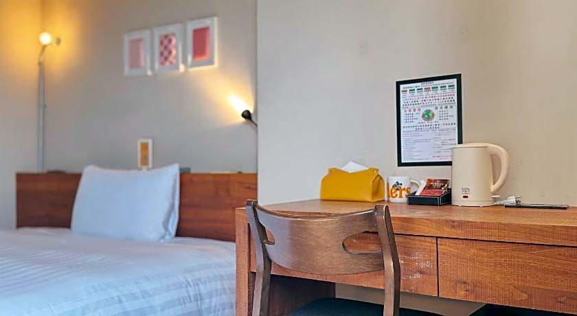 Roaders Hotel Tainan Chengda