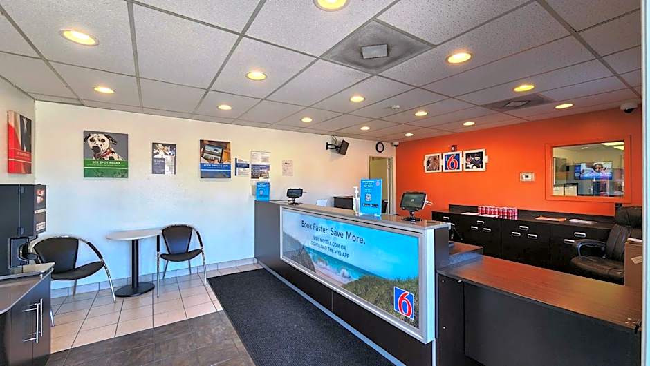 Motel 6-Webster, TX - Houston - Nasa Lake