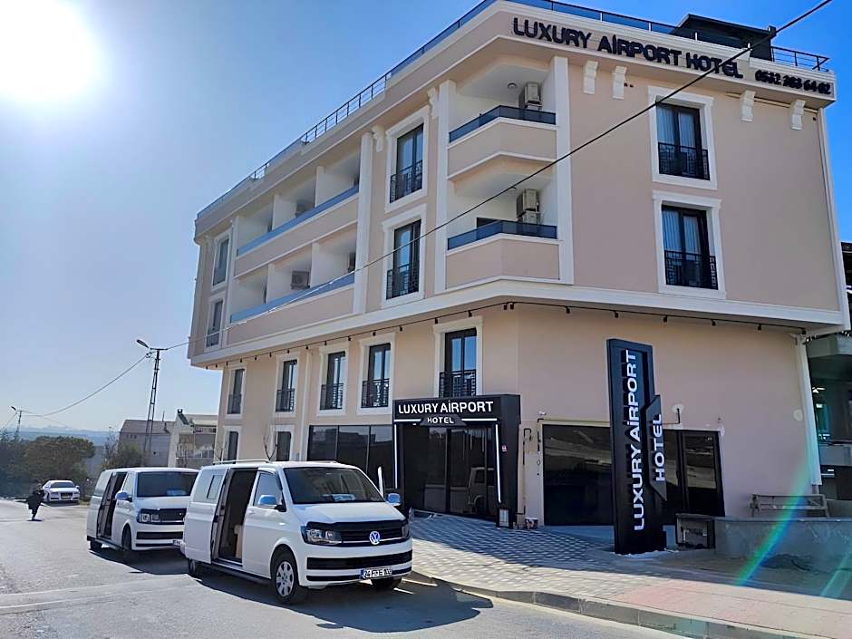 Luxury Airport Hotel By Zazzoni-İstanbul Airport