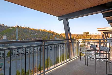 Guest room, 1 King, Sofa bed, Balcony, Whirlpool