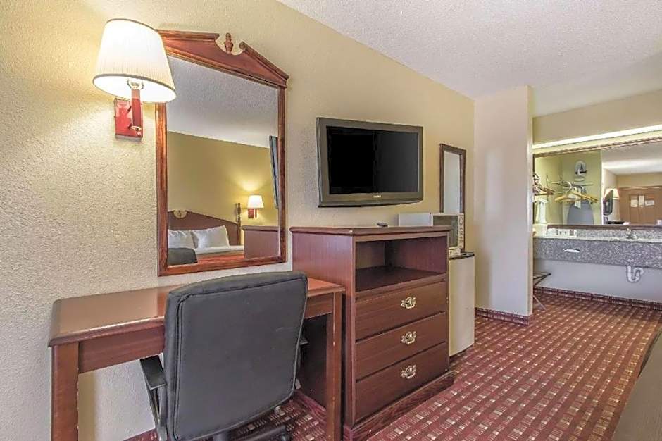 Quality Inn Andalusia