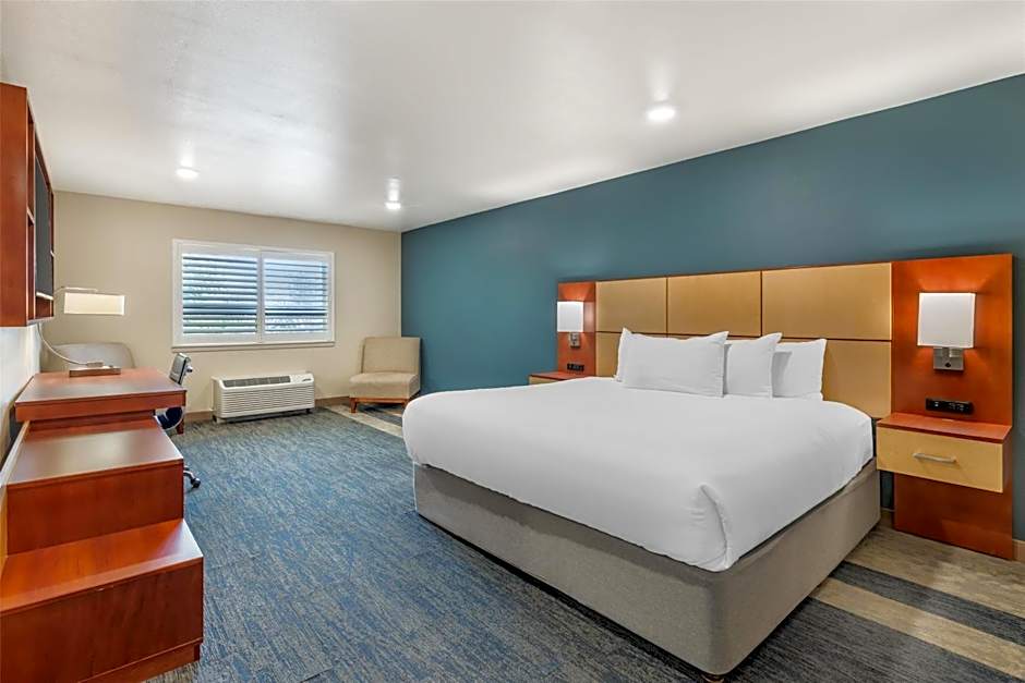 Best Western Plus Clocktower Inn