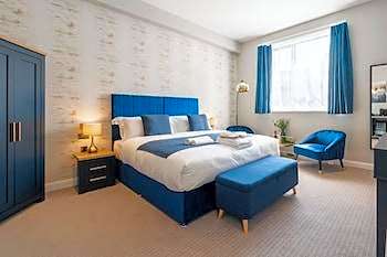 Photo 1 of 2 of Deluxe 1 King Bed