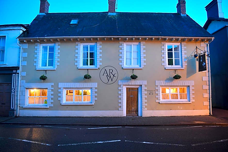 The Wallace Steakhouse with Rooms