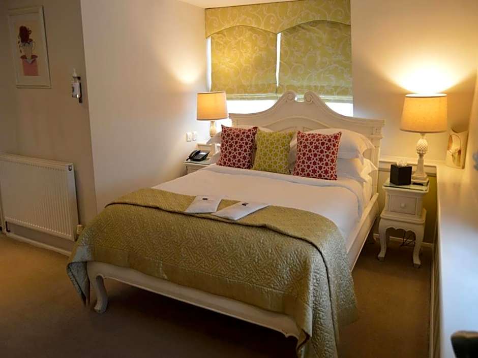 Le Bouchon Brasserie & Hotel