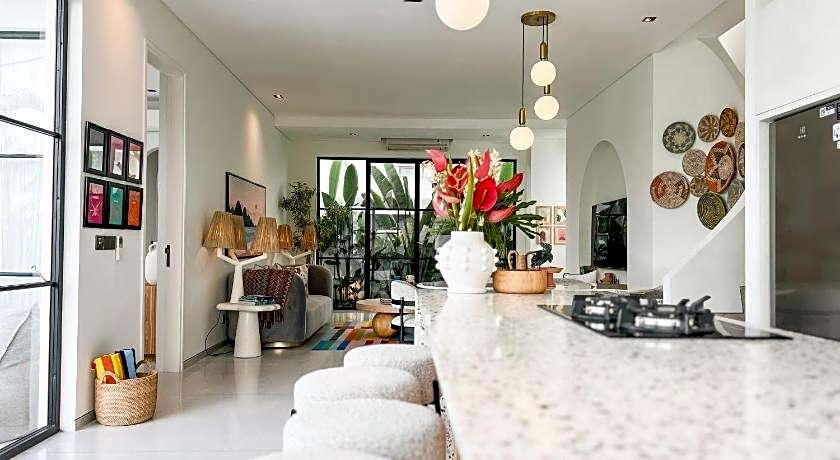 Localita House