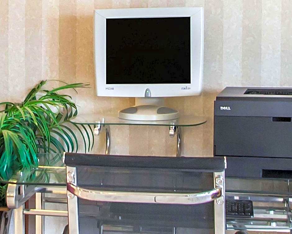 Quality Inn Aurora - Naperville Area