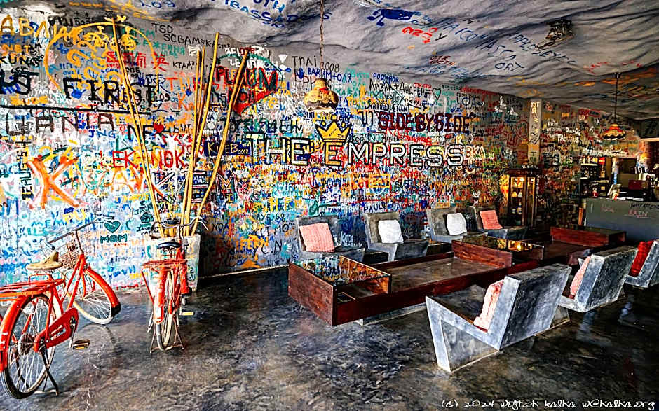 Avartarn Miracles Hotel