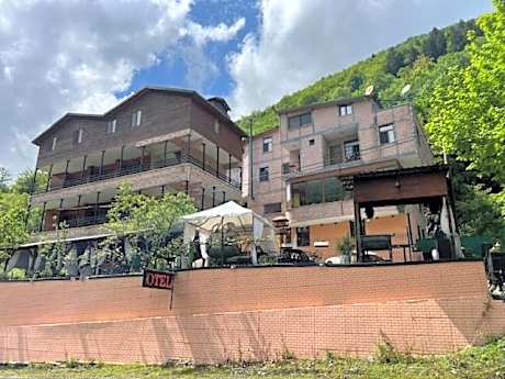 Lapera Otel