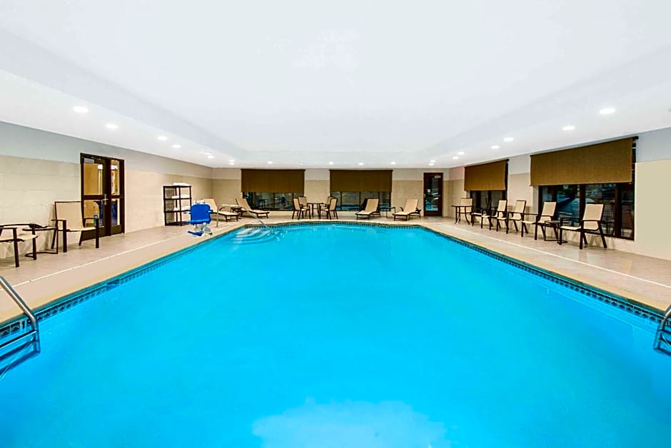 Wingate By Wyndham Niagara Falls