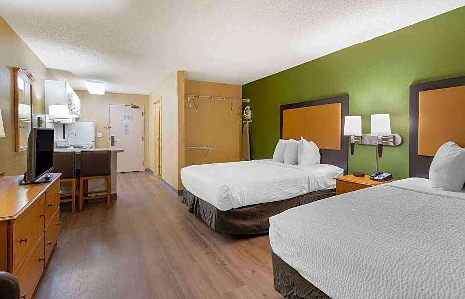 Extended Stay America Suites - Kansas City - Country Club Plaza
