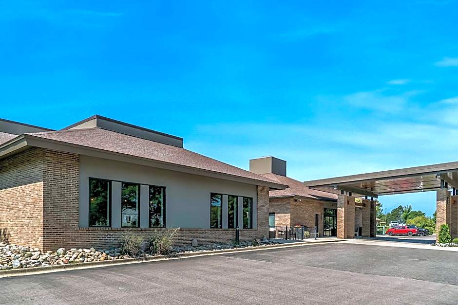 Best Western Okemos/East Lansing Hotel & Suites