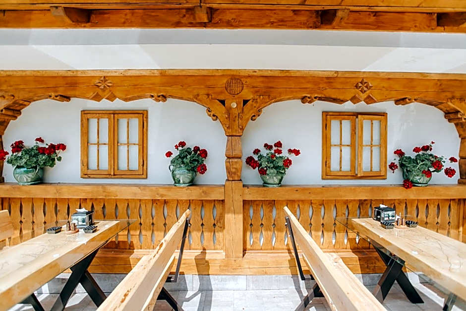 Lostrita - Pastravarie, Hotel & SPA