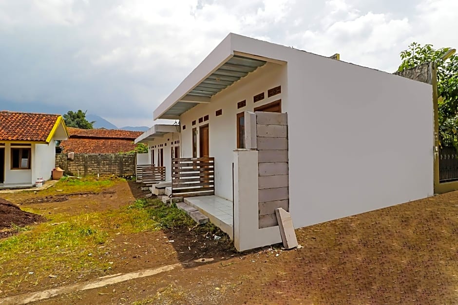 Homestay Black Pink Merah Jambu