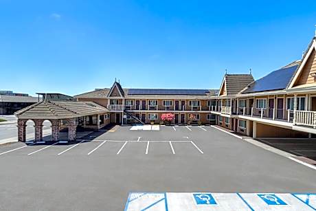 Ramada Bayside Inn & Suites Eureka