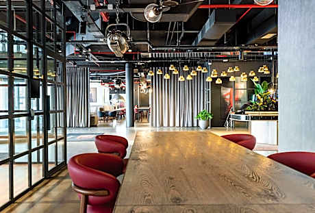 Radisson RED Brussels