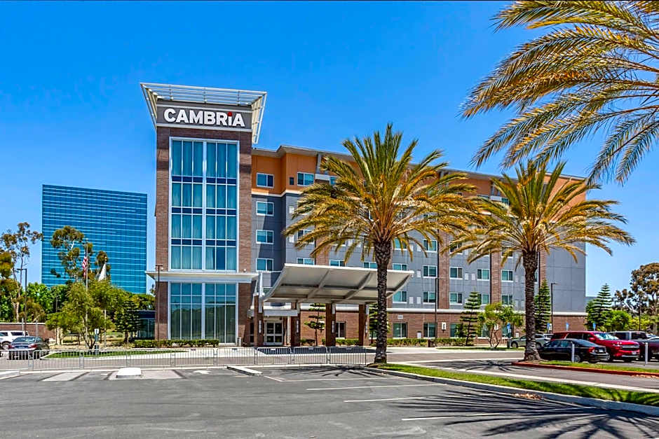 Cambria Hotel LAX