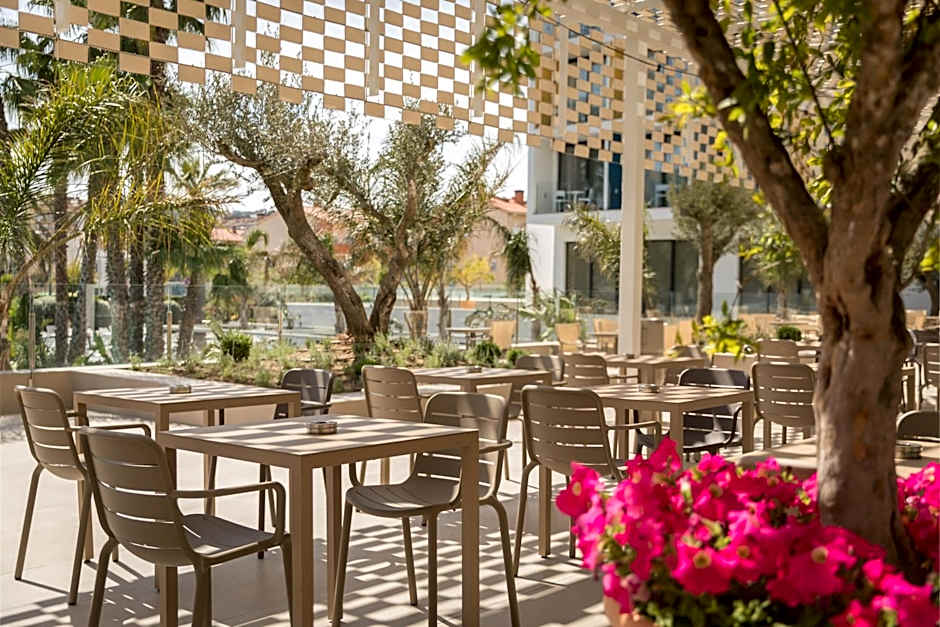 Aqua Hotel Silhouette & Spa - Adults Only