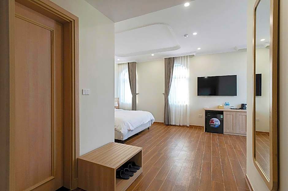 Tra Co Luxury Hotel & Resort
