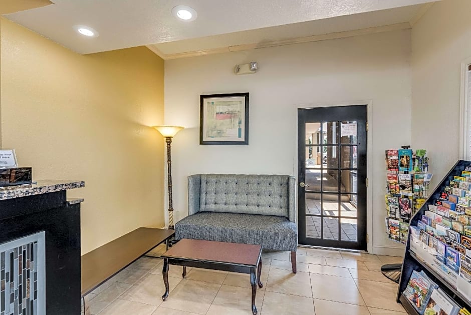 Quality Inn & Suites Hot Springs-Lake Hamilton