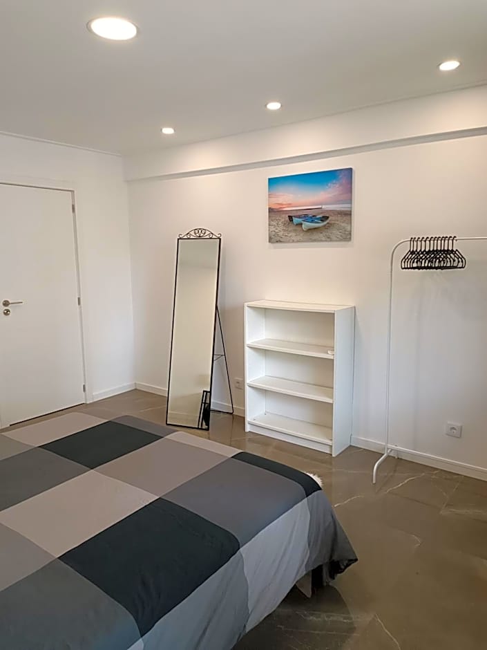 Plaza Caparica Hostel