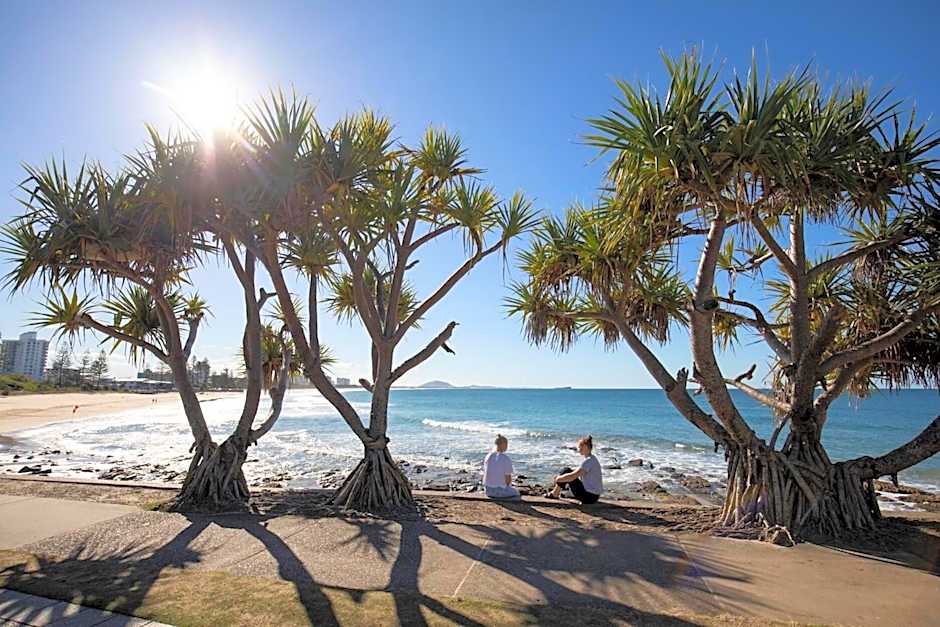 Alex Beach Cabins and Tourist Park