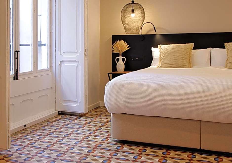 VALOLA Boutique Rooms