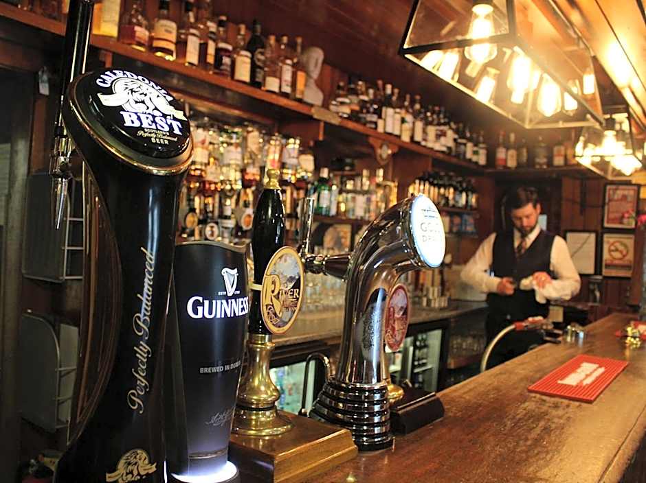 Loch Leven Hotel & Distillery