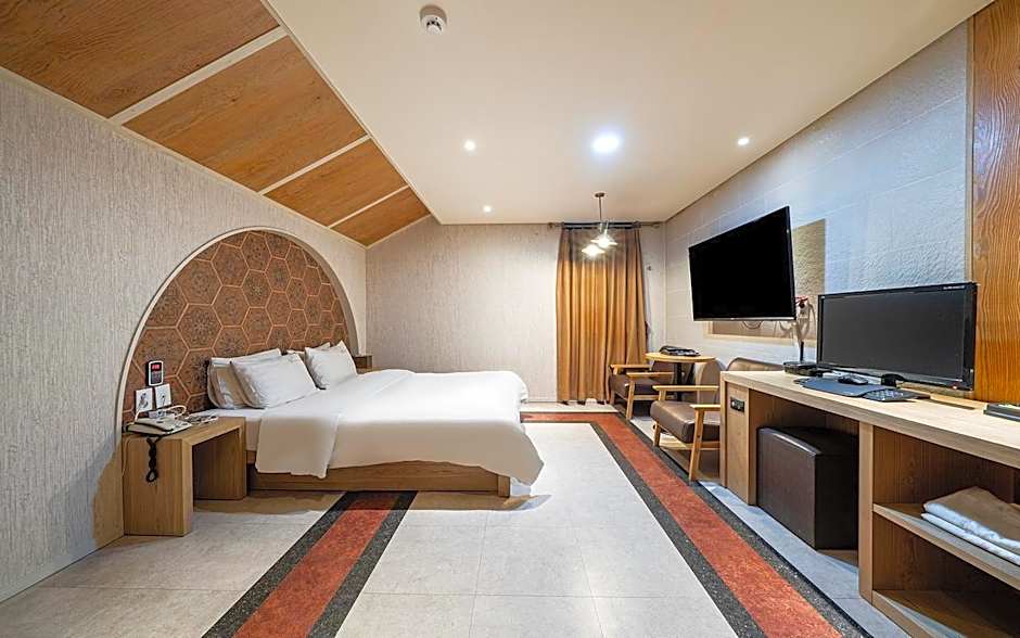 Hwaseong (Hyangnam) elga tourist hotel