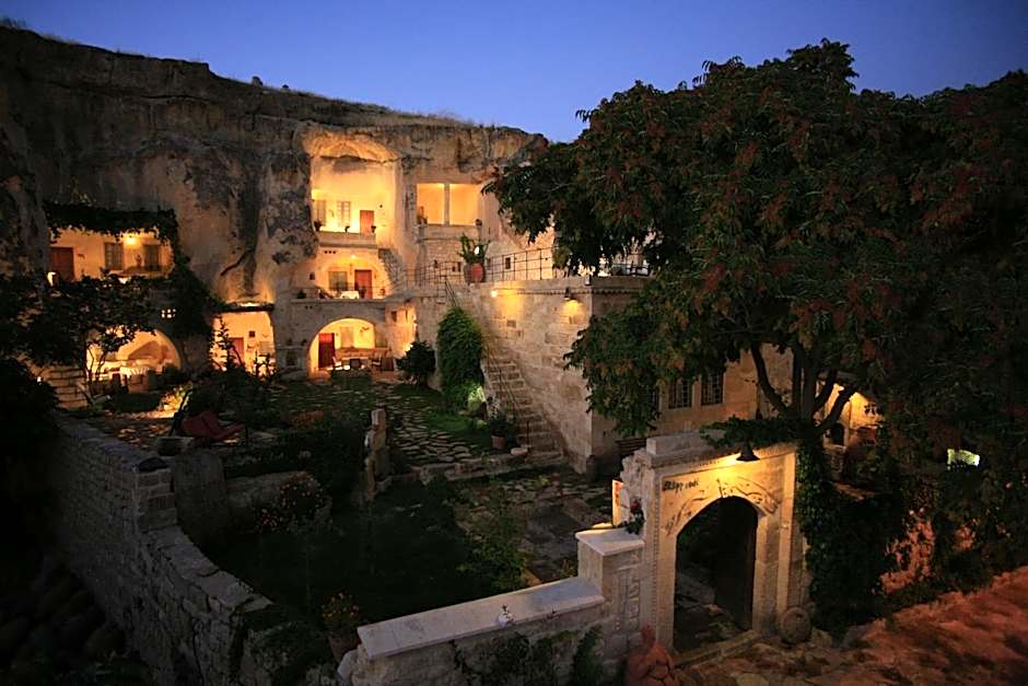 Elkep Evi Cave Hotel