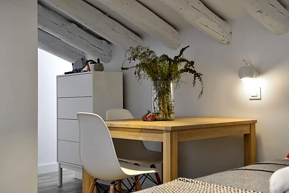 nQn Aparts & Suites Madrid